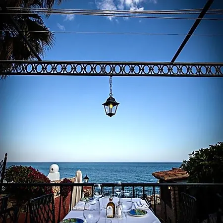 Otel Carabeo
