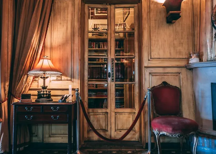 Отель Carabeo *