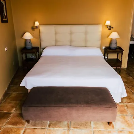 Hotel Carabeo Nerja